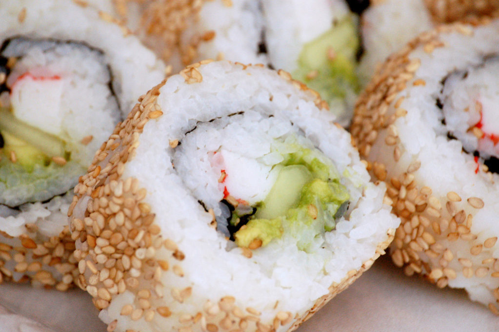 Inside-out-California-Rolls