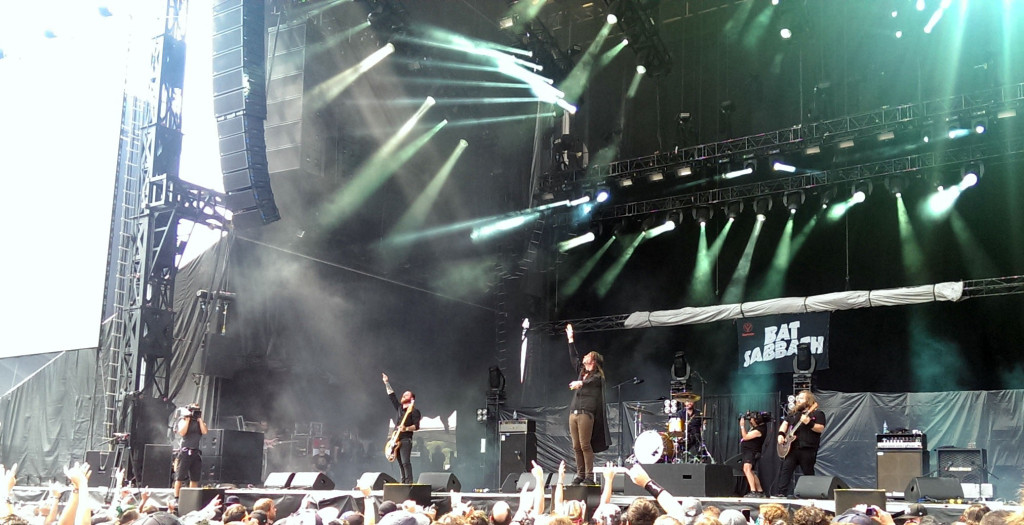 Bat Sabbath kicking it at Heavy Montreal.