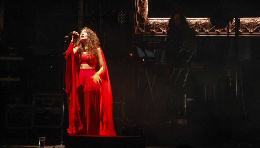 Lorde p[erforming her electro goth-pop in front of thousands at the Ottawa Folk Festival at Hog's Back Park. Photo: Jeff Watkins